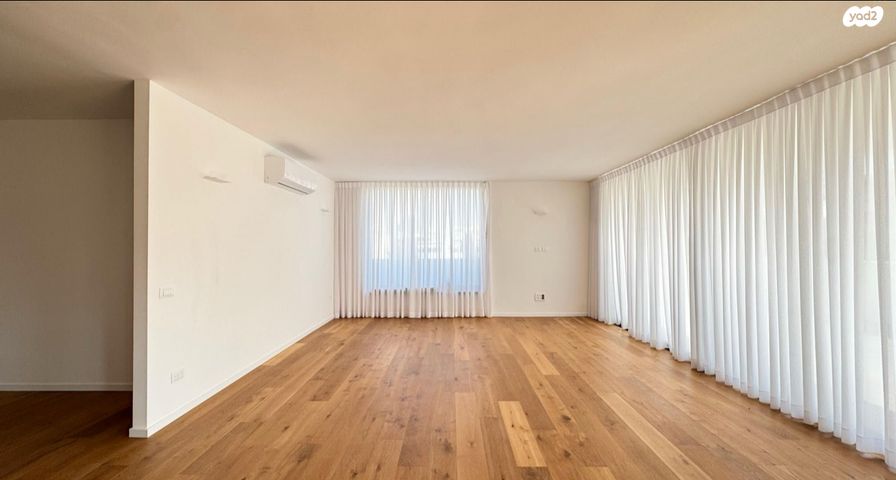 גג/ פנטהאוז, מורדי הגטאות 17, ב' / צפון מערב העיר, רחובות