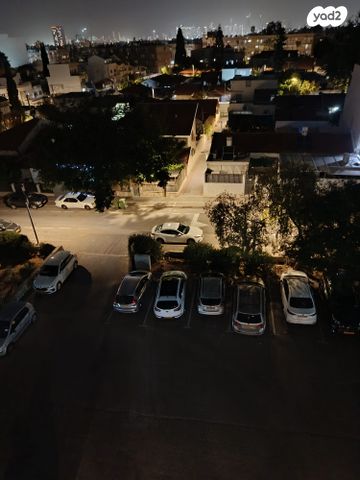 דירה, אלופי צה"ל 24, רסקו ב', חולון