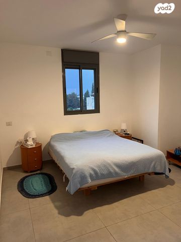 גג/ פנטהאוז, בן גוריון 15, רמתיים, הוד השרון