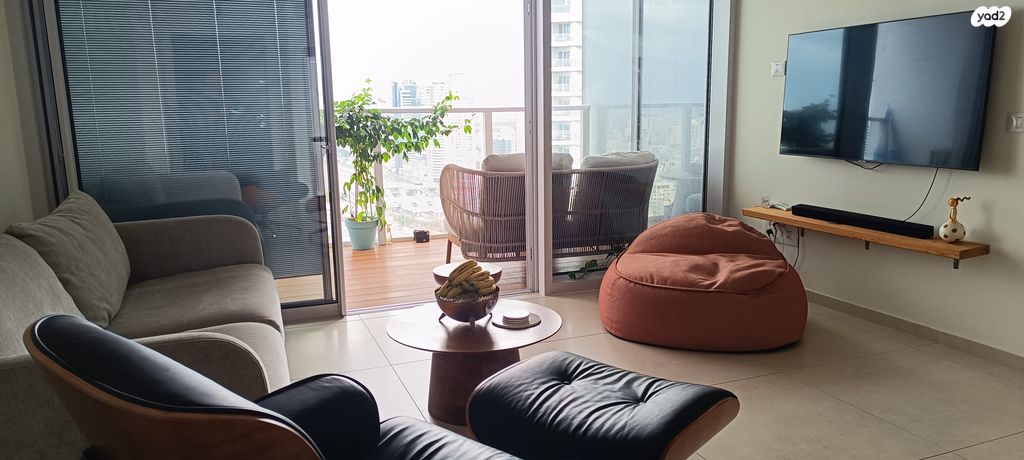 דירה, דרך מנחם בגין 146, מונטיפיורי, הרכבת, תל אביב יפו