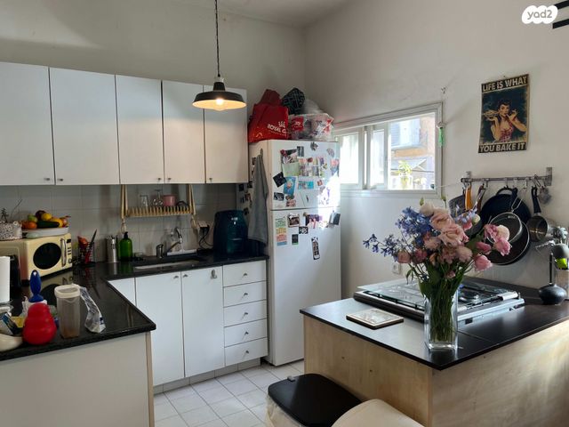 דירה, ז'בוטינסקי 15, ארלוזורוב, גבעתיים