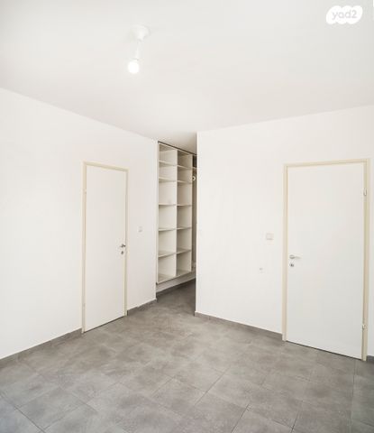 דירה, הצבעוני 41, נאות אשכול, יבנה