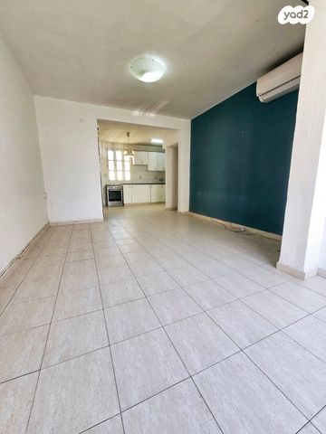 דירה, הפועל 14, ותיקים, בת ים