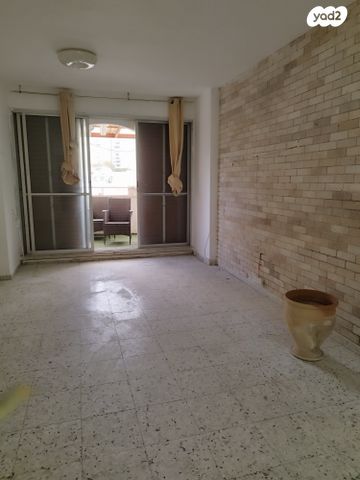 דירה, אריה בן אליעזר 106, ברנע, אשקלון