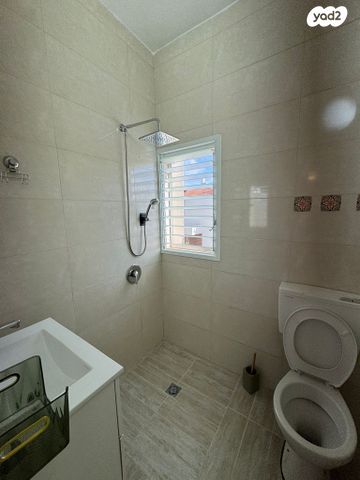 דירה, זאב וידר 10, סלע, רחובות