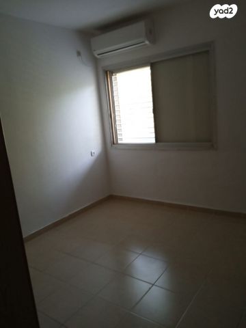 דירה, החרוב 214, קנדי, עתלית