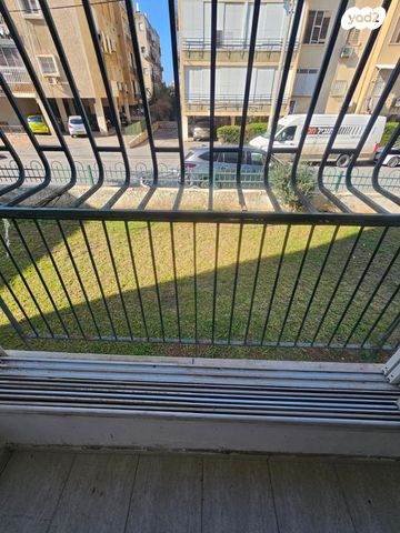 דירה, הפועל 14, ותיקים, בת ים