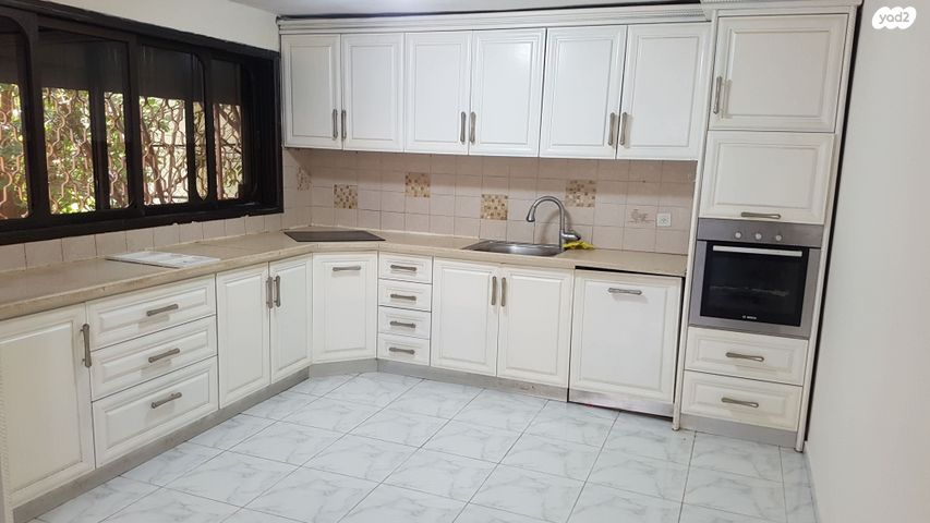 דו משפחתי, המעפילים 8, מרכז עפולה עלית, עפולה