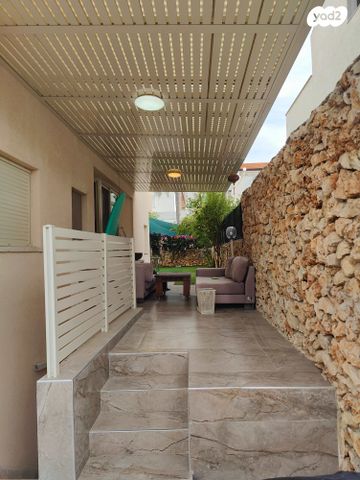 בית פרטי/ קוטג', הזהרון 8, נווה ים, ראשון לציון