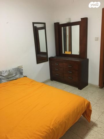 ז'בוטינסקי 6