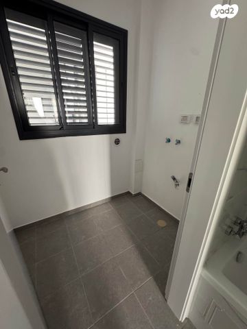 דירה, גולדה מאיר 32, פסגות אפק, ראש העין