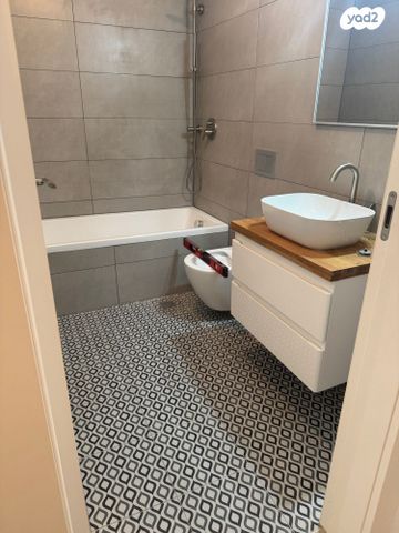 דירה, אנטיגונוס 11, הצפון החדש - צפון, תל אביב יפו