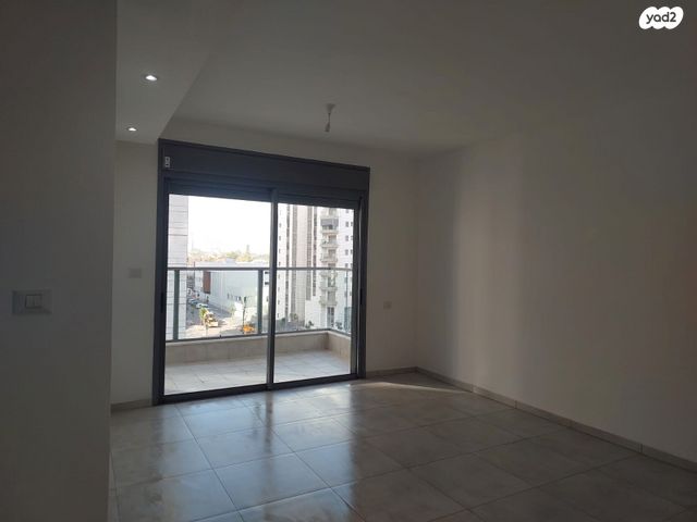 לאה גולדברג 1