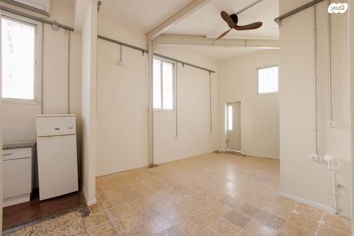 סטודיו/ לופט, הרצל 146, גבעת הרצל, אזור המלאכה יפו, תל אביב יפו