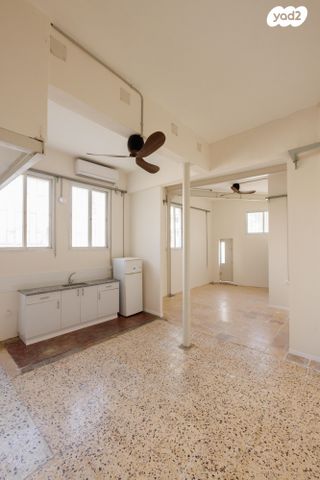 סטודיו/ לופט, הרצל 146, גבעת הרצל, אזור המלאכה יפו, תל אביב יפו