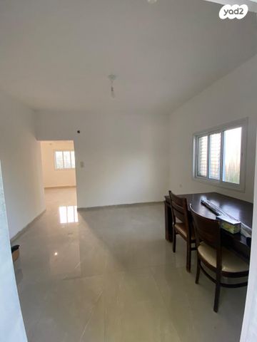 דירה, שדרות ישראל גורי 43, קרית שלום, תל אביב יפו