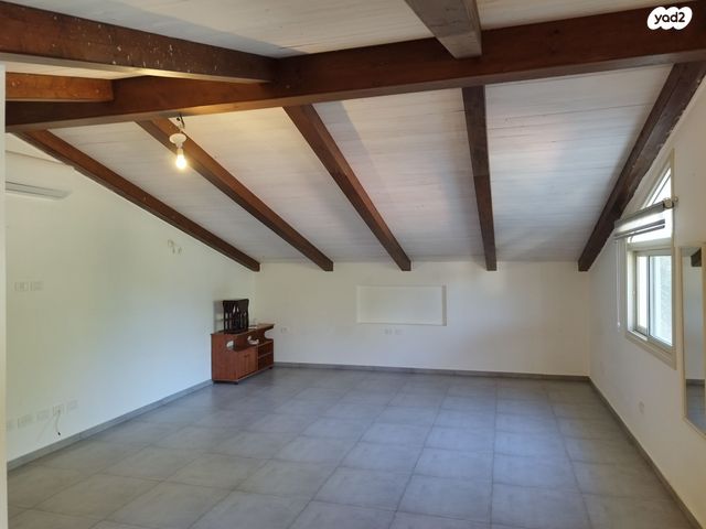 יחידת דיור, כלנית 63, עמיקם, עמיקם