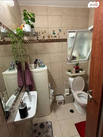 גג/ פנטהאוז, רגבים 10, גני אביב, לוד