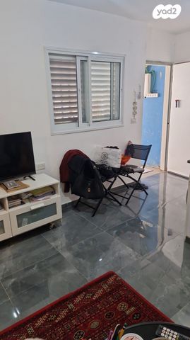 דירה, ד"ר ליכט 1, שיכון גג, אזור