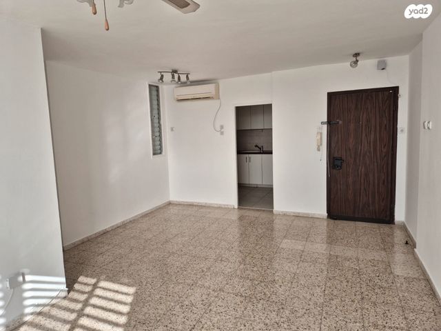 דירה, ירושלים 45, רמב"ם, ראשון לציון