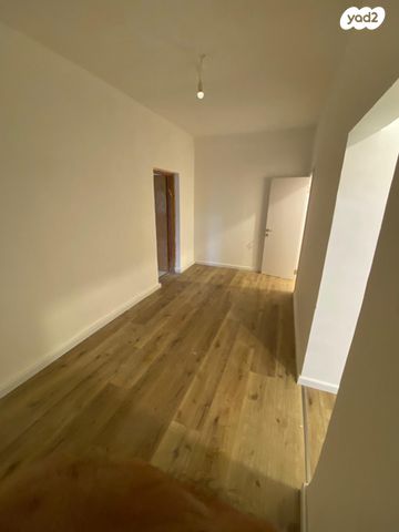 טרומפלדור 5