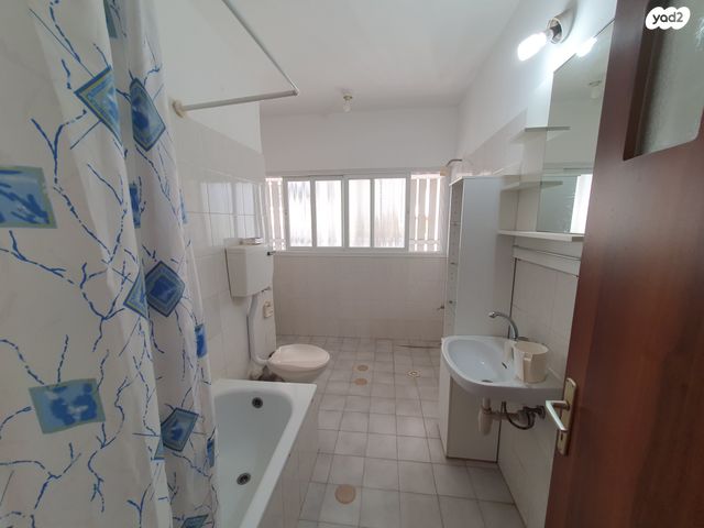 דירה, הכבאים 4, נווה יהושע, ערמונים, רמת גן