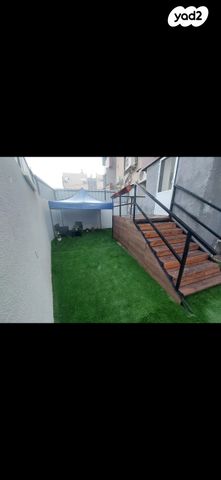 דירת גן, שדרות הרצל 116, שבעת המינים, דימונה