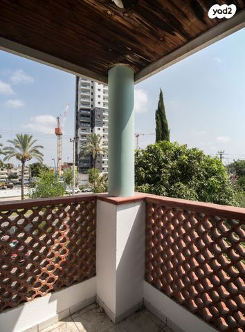 דירה, הצבעוני 41, נאות אשכול, יבנה