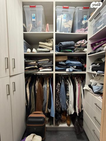 דירה, פרופ' יובל נאמן 17, רחובות המדע, רחובות