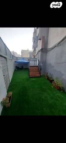 דירת גן, שדרות הרצל 116, שבעת המינים, דימונה