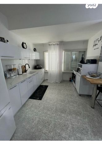 דירת גן, ז'בוטינסקי 25, מוצקין הותיקה, קרית מוצקין