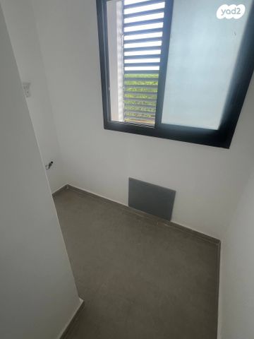 דירה, שיר השירים 9, גן יבנה מערב, גן יבנה