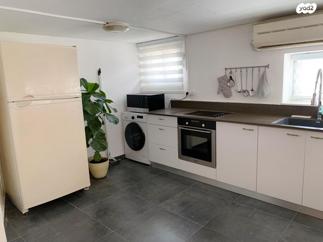 בית פרטי/ קוטג', הגפן 1, עזריקם, עזריקם