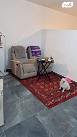 דירה, ד"ר ליכט 1, שיכון גג, אזור