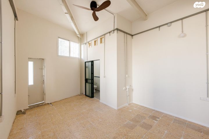 סטודיו/ לופט, הרצל 146, גבעת הרצל, אזור המלאכה יפו, תל אביב יפו