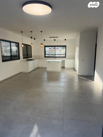 בית פרטי/ קוטג', יהודיה 64, רובע 11, קצרין