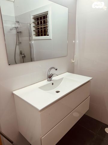 דירה, תל חי 7, אברמוביץ', ראשון לציון