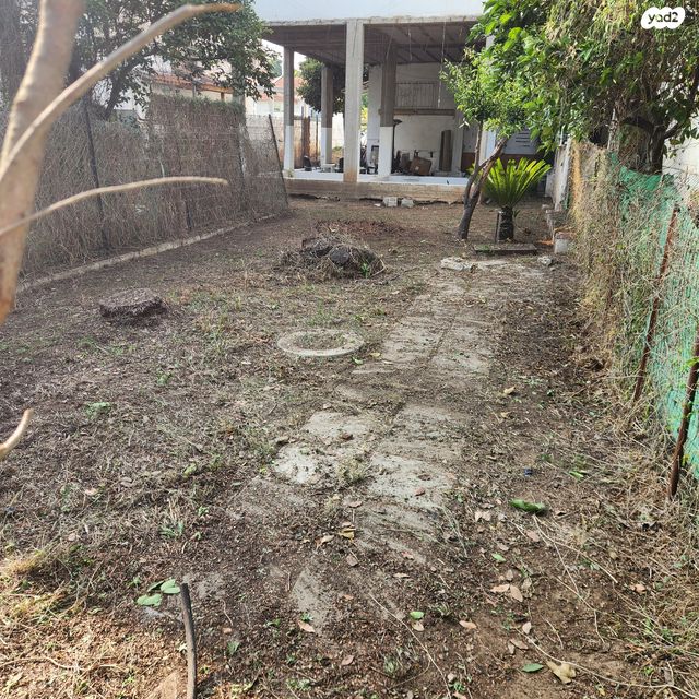 דירת גן, אלוף דוד 133, רמת חן, רמת גן