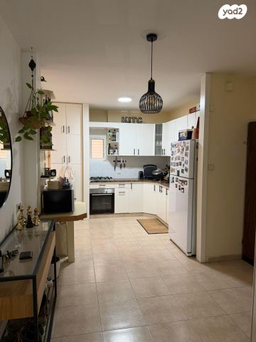 דירה, קרל נטר 28, אברמוביץ', ראשון לציון