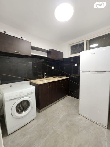 דירה, שמעון בר גיורא 26, שכונה ד', באר שבע