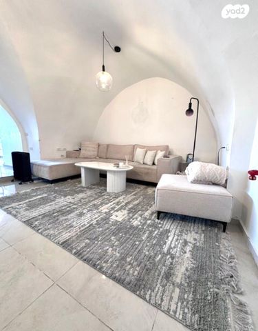 דירה, קדושי סטרומה 36, מלחה, מנחת, ירושלים