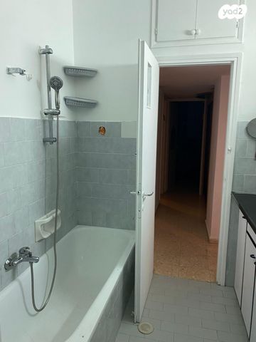 דירה, ד"ר נחום ניר 3, הנביאים, בת ים