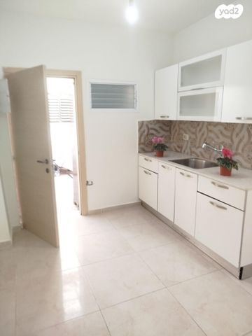 יחידת דיור, גבעתי 1, ותיקים, כפר סבא