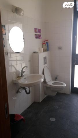 בית פרטי/ קוטג', מדרגות הכפר 22, עין כרם, ירושלים