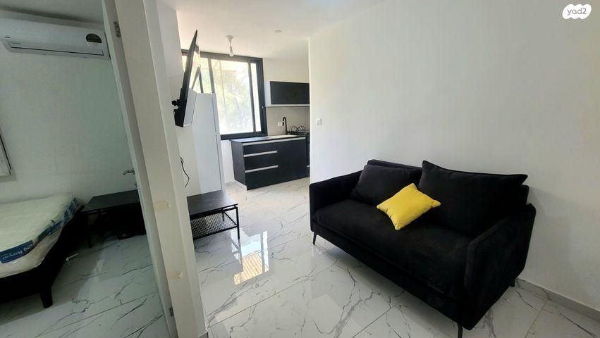 יחידת דיור, מבצע עובדה 62, שכונה ו', באר שבע