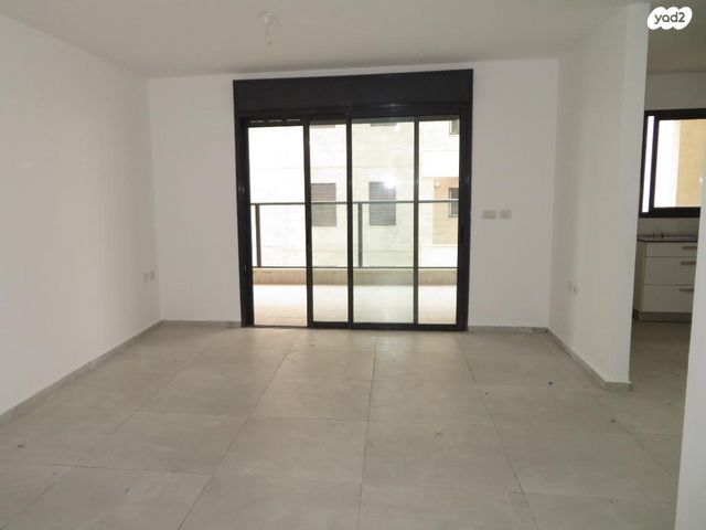 דירה, סיוון 10, נווה שמיר רמת בית שמש ה-1, בית שמש