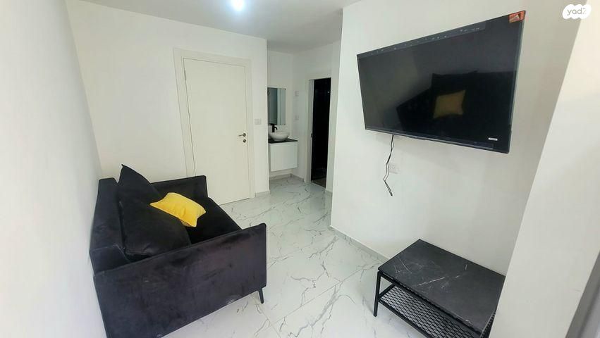 יחידת דיור, מבצע עובדה 62, שכונה ו', באר שבע