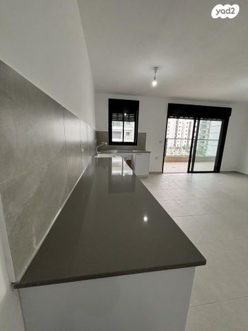 דירה, שדרות דוד המלך 60, אור ים, אור עקיבא