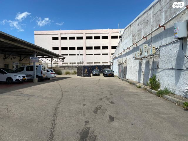 מגרשים, מקלף 45, צומת הקריות, חוף שמן, חיפה