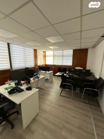 משרדים, תובל 22, בורסה, רמת גן